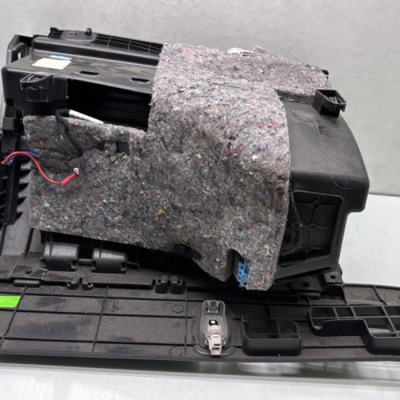 Boite a gants MERCEDES CLASSE A 176 Photo n°3