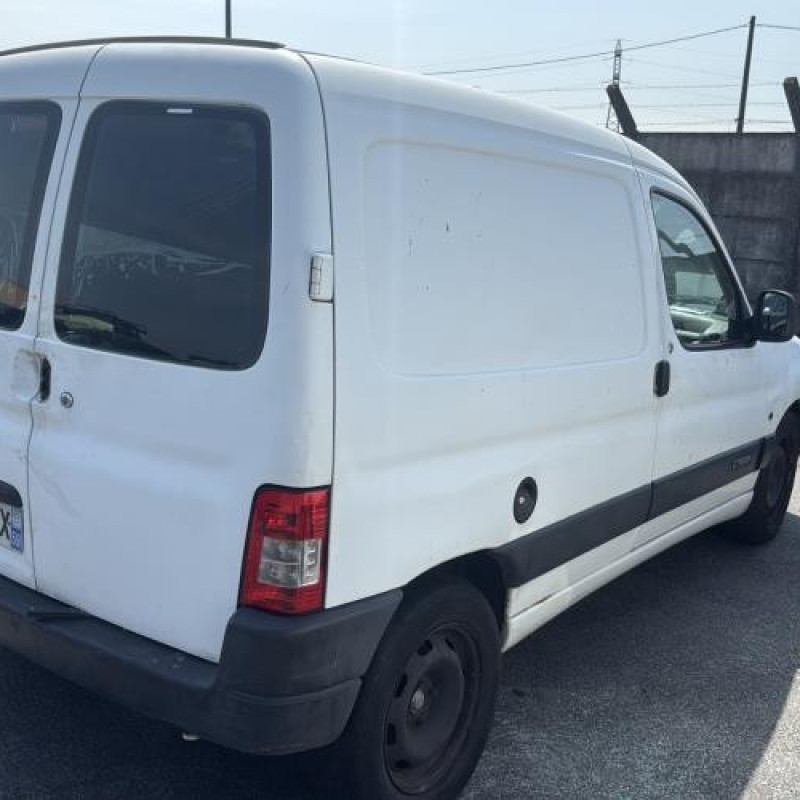 Pare choc arriere CITROEN BERLINGO 1 Photo n°9