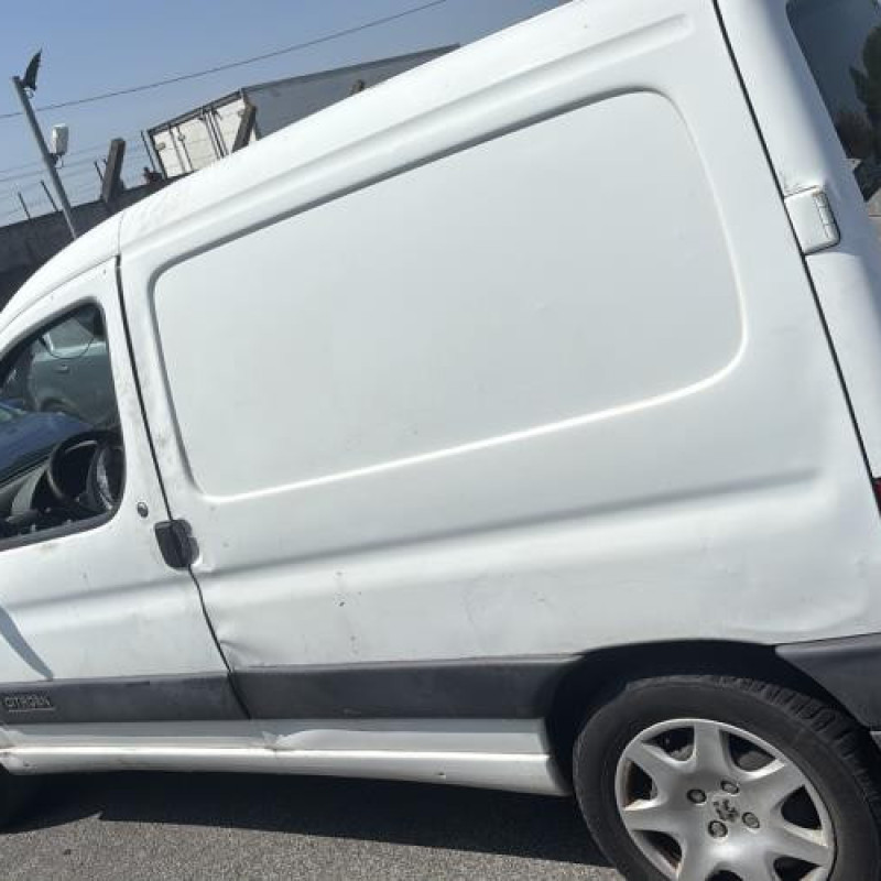 Pare choc arriere CITROEN BERLINGO 1 Photo n°12