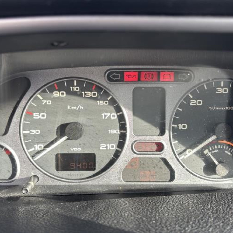 Poignee porte avant droit PEUGEOT 306 Photo n°9