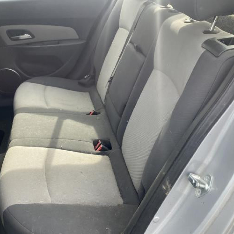 Porte arriere gauche CHEVROLET CRUZE Photo n°19