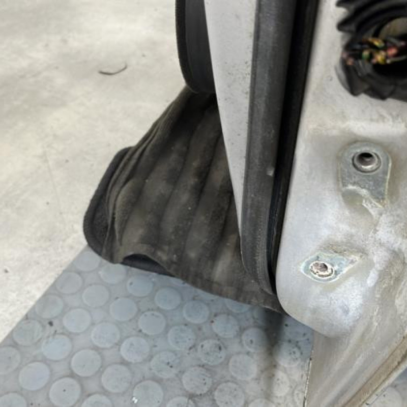 Porte avant gauche CHEVROLET CRUZE Photo n°9