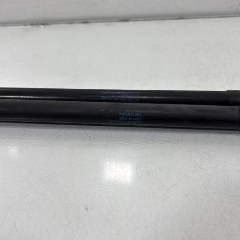 Verin de coffre CITROEN C4 CACTUS Photo n°2