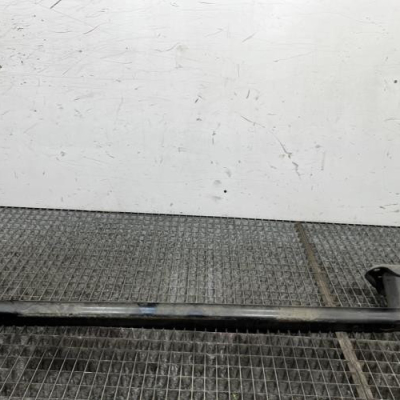 Renfort pare choc arriere (traverse) TOYOTA YARIS 2 Photo n°4