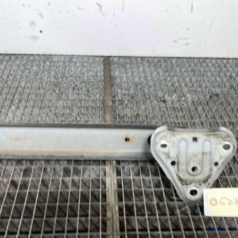 Renfort pare choc arriere (traverse) TOYOTA YARIS 2 Photo n°5