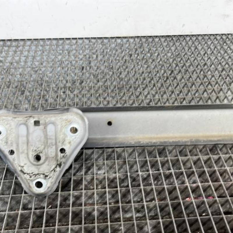 Renfort pare choc arriere (traverse) TOYOTA YARIS 2 Photo n°6