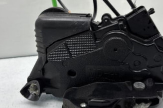 Serrure avant droit TOYOTA YARIS 2