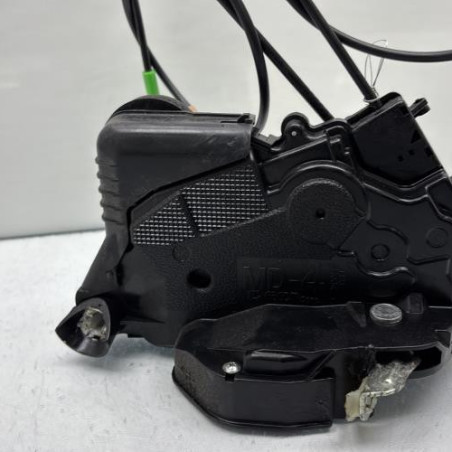 Serrure avant droit TOYOTA YARIS 2