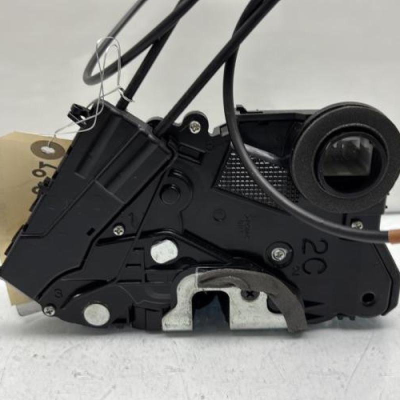 Serrure avant droit TOYOTA YARIS 2 Photo n°4