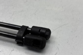 Verin de coffre TOYOTA YARIS 2