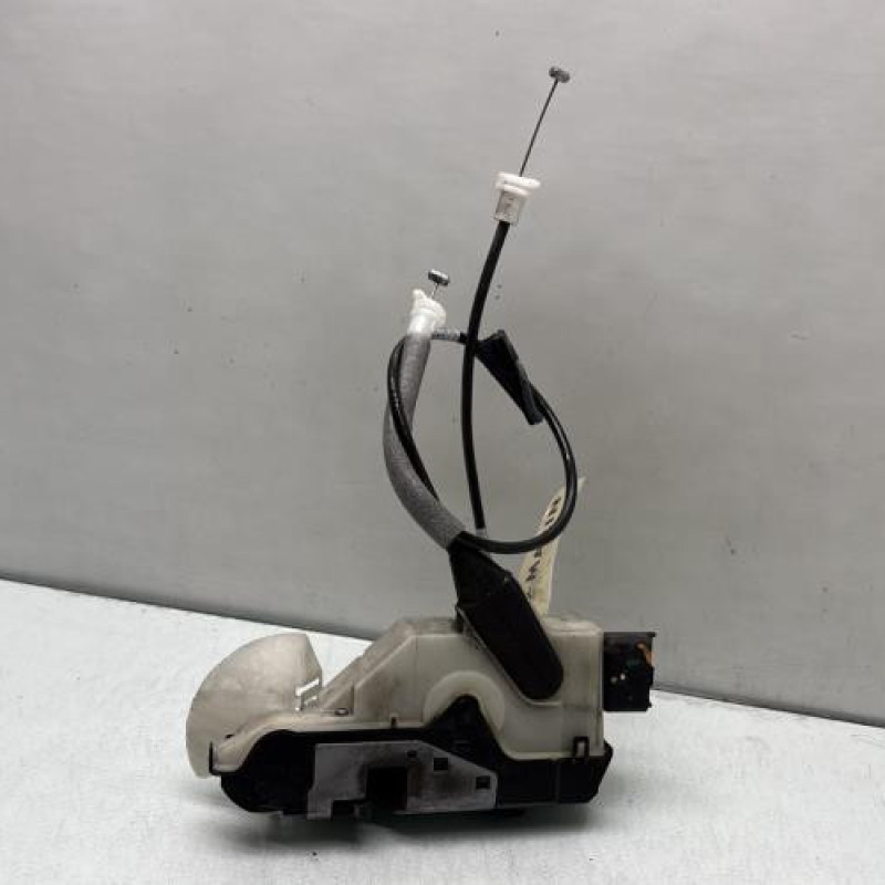 Serrure avant gauche PEUGEOT 208 1 Photo n°3