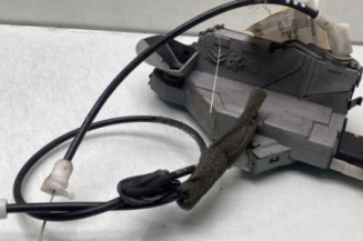 Serrure avant gauche PEUGEOT 308 1