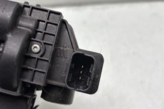 Serrure de coffre PEUGEOT 208 1