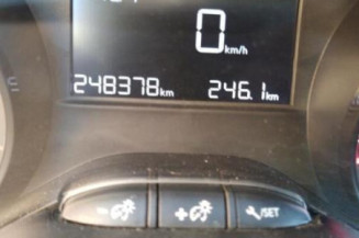 Serrure de coffre PEUGEOT 208 1