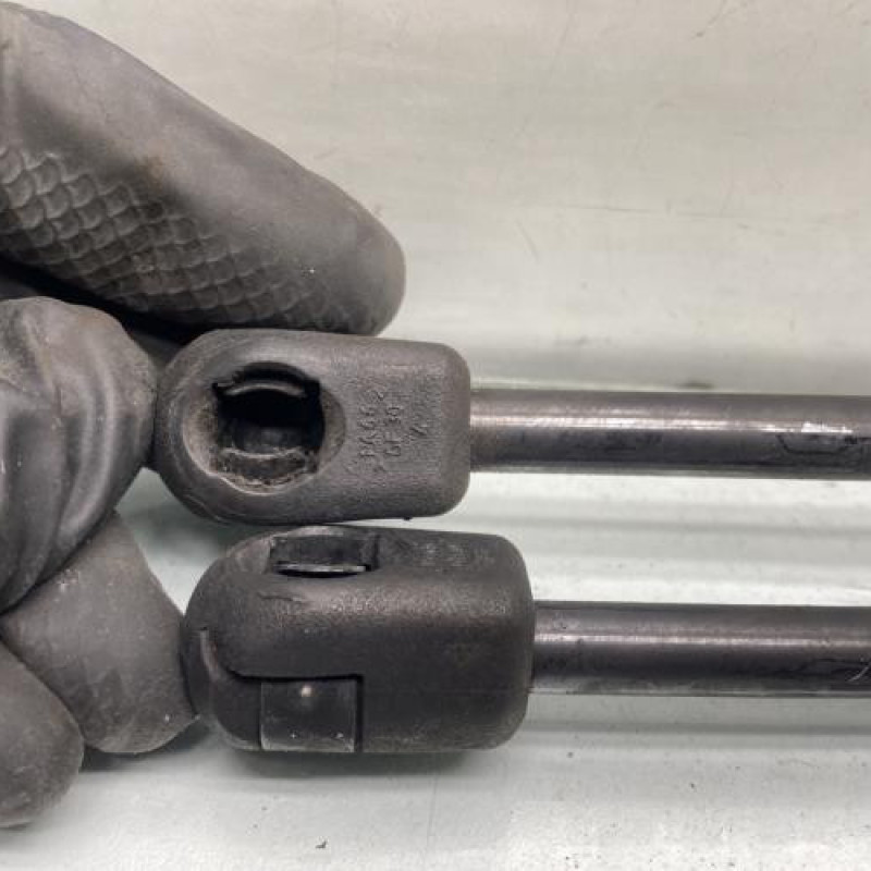 Verin de coffre CITROEN XSARA Photo n°2