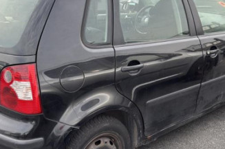 Retroviseur gauche VOLKSWAGEN POLO 4