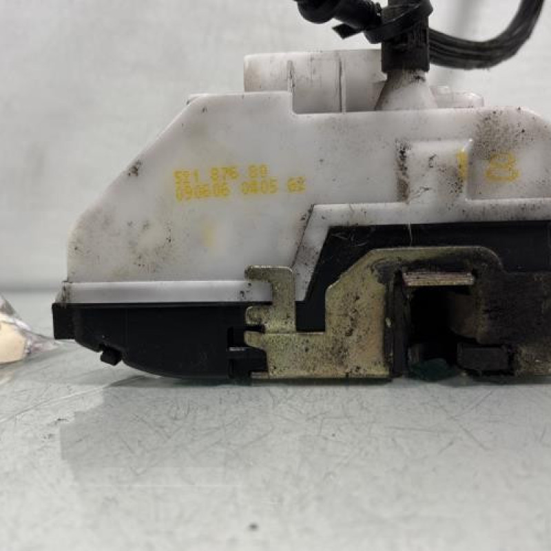 Serrure avant gauche CITROEN C2 Photo n°4