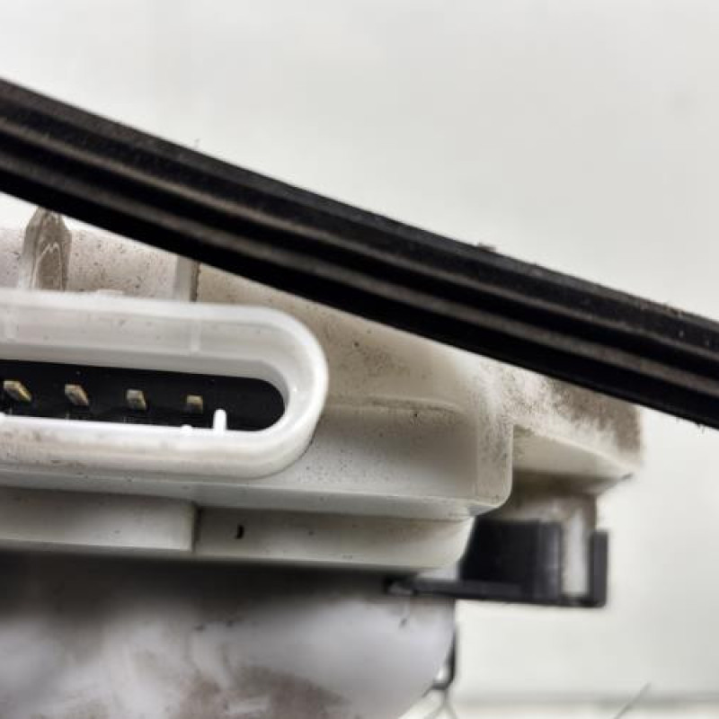 Serrure avant gauche CITROEN C2 Photo n°6