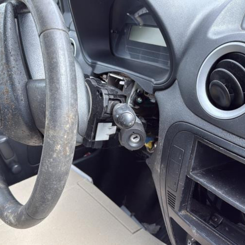 Serrure avant gauche CITROEN C2 Photo n°16