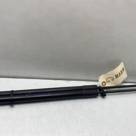 Verin de coffre PEUGEOT 5008 1