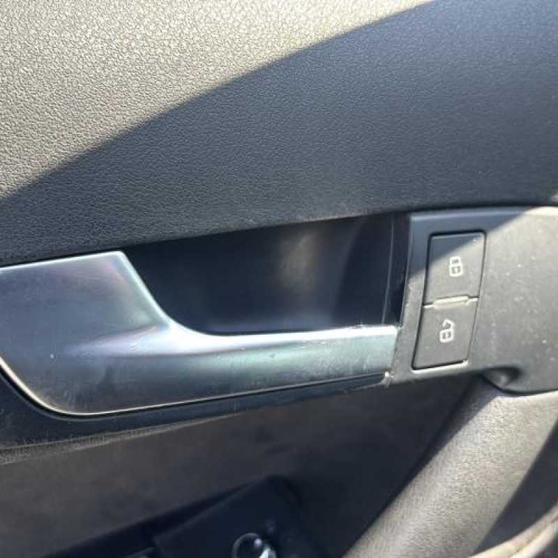 Porte avant gauche AUDI A3 2 Photo n°17