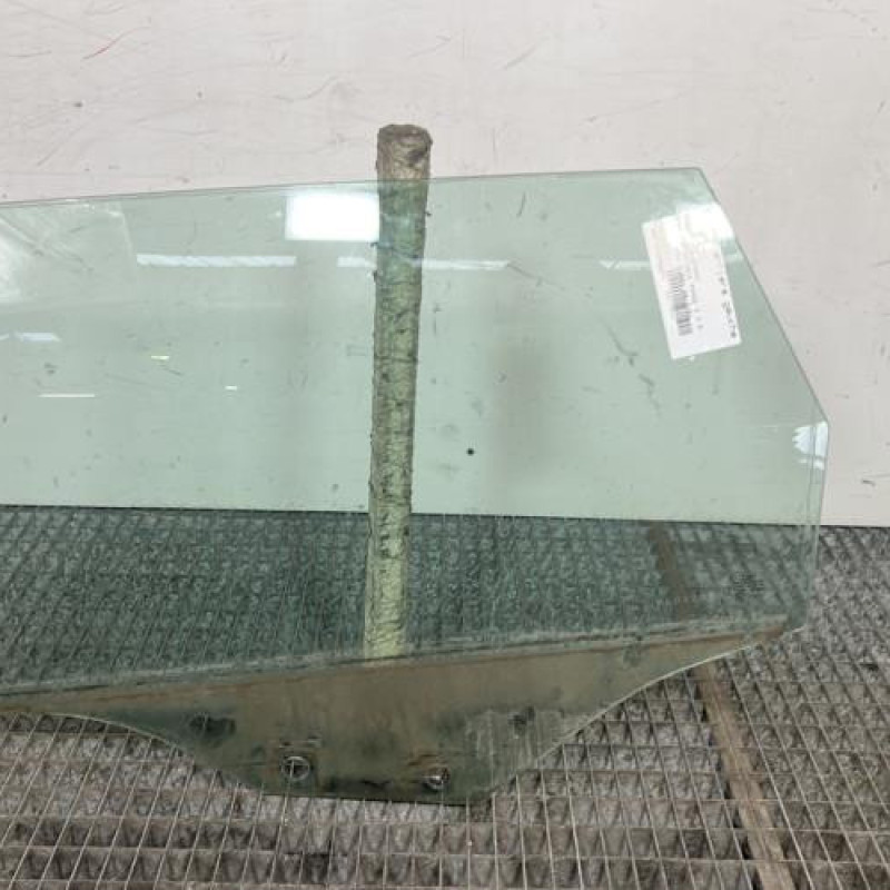 Vitre arriere gauche AUDI A3 2 Photo n°1