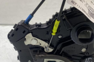 Serrure avant droit TOYOTA AVENSIS 3