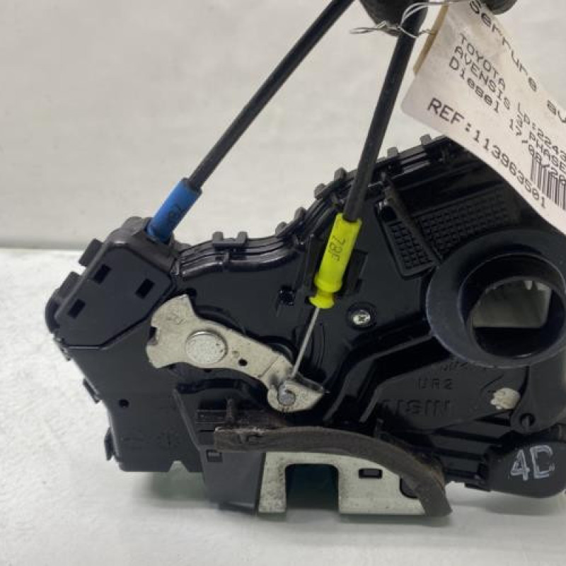 Serrure avant droit TOYOTA AVENSIS 3 Photo n°3