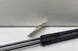 Verin de coffre TOYOTA AVENSIS 3 Photo n°1