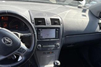 Verin de coffre TOYOTA AVENSIS 3