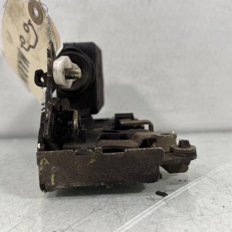 Serrure avant droit PEUGEOT 106 Photo n°3