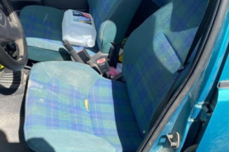 Serrure avant droit PEUGEOT 106