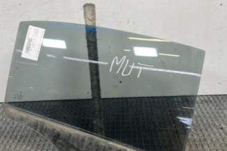 Vitre arriere droit MERCEDES CLASSE A 176 Photo n°1