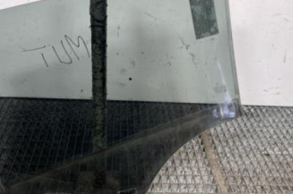 Vitre arriere droit MERCEDES CLASSE A 176