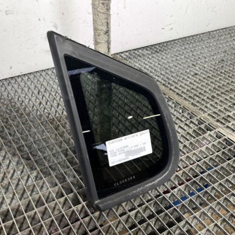 Custode arriere gauche KIA VENGA Photo n°3