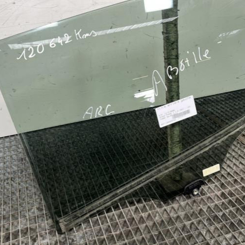 Vitre arriere gauche KIA VENGA Photo n°2