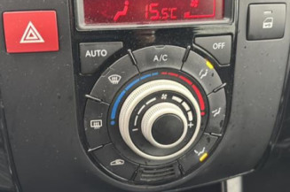Vitre avant droit KIA VENGA