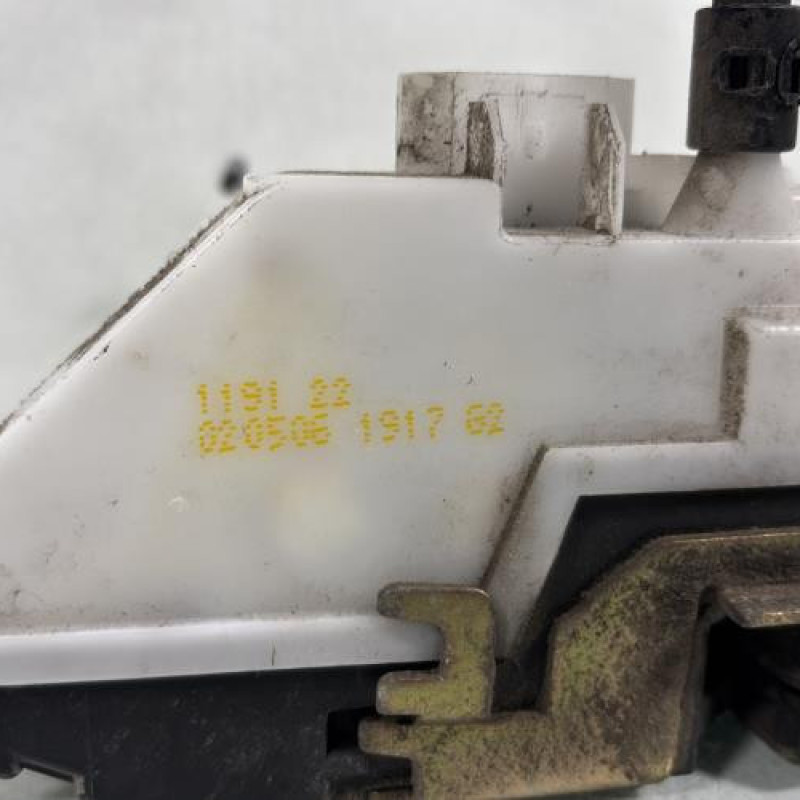 Serrure avant gauche RENAULT SCENIC 2 Photo n°6