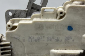 Serrure avant gauche VOLKSWAGEN PASSAT 5