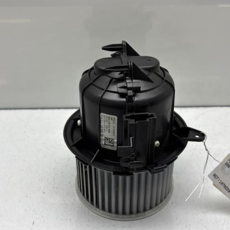 Pulseur d'air PEUGEOT 208 2 Photo n°1