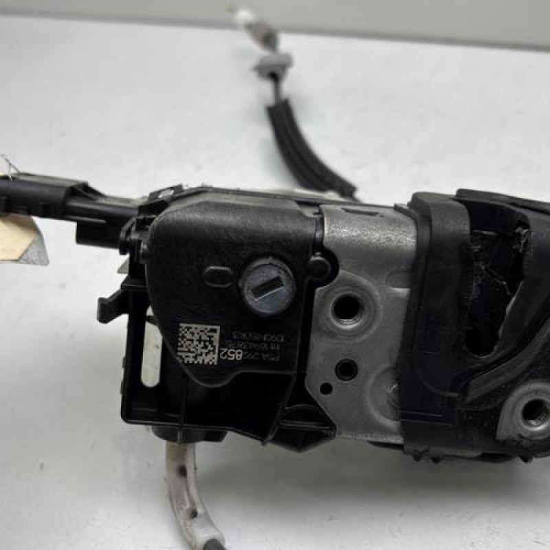 Serrure arriere droit PEUGEOT 208 2 Photo n°7