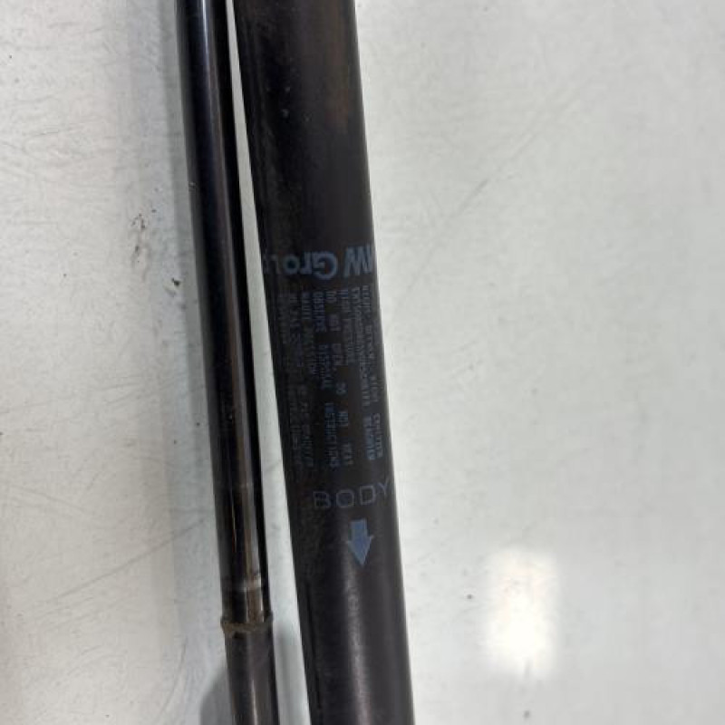 Verin de coffre MINI MINI 1 R50/R53 Photo n°4