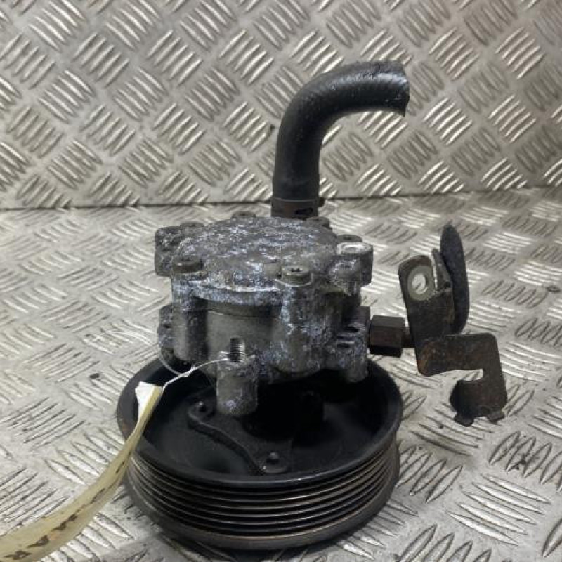 Pompe de direction RENAULT TRAFIC 2 Photo n°3