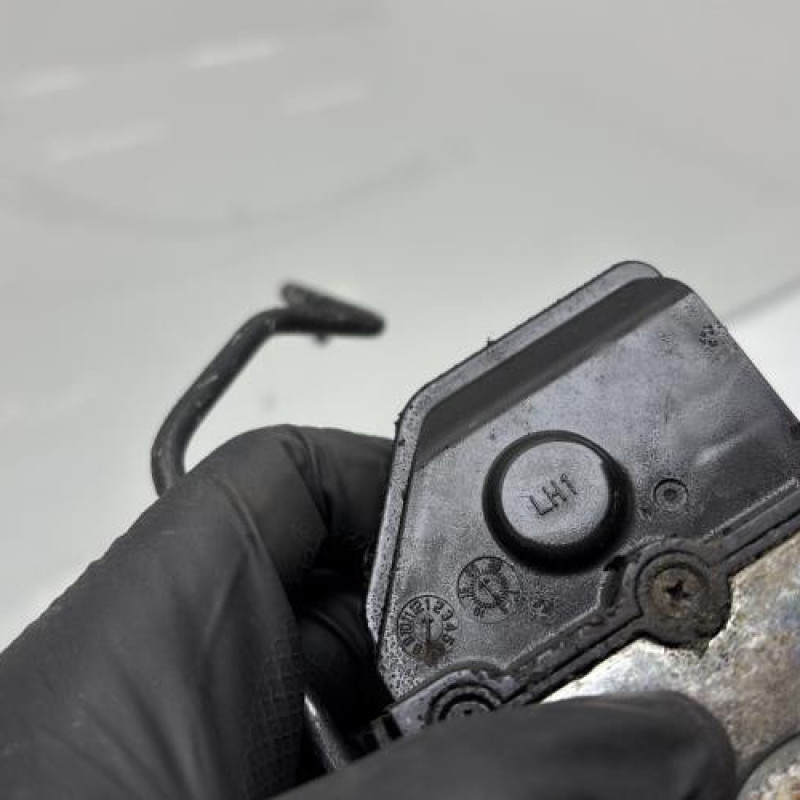 Serrure arriere gauche HYUNDAI I 10 1 Photo n°7