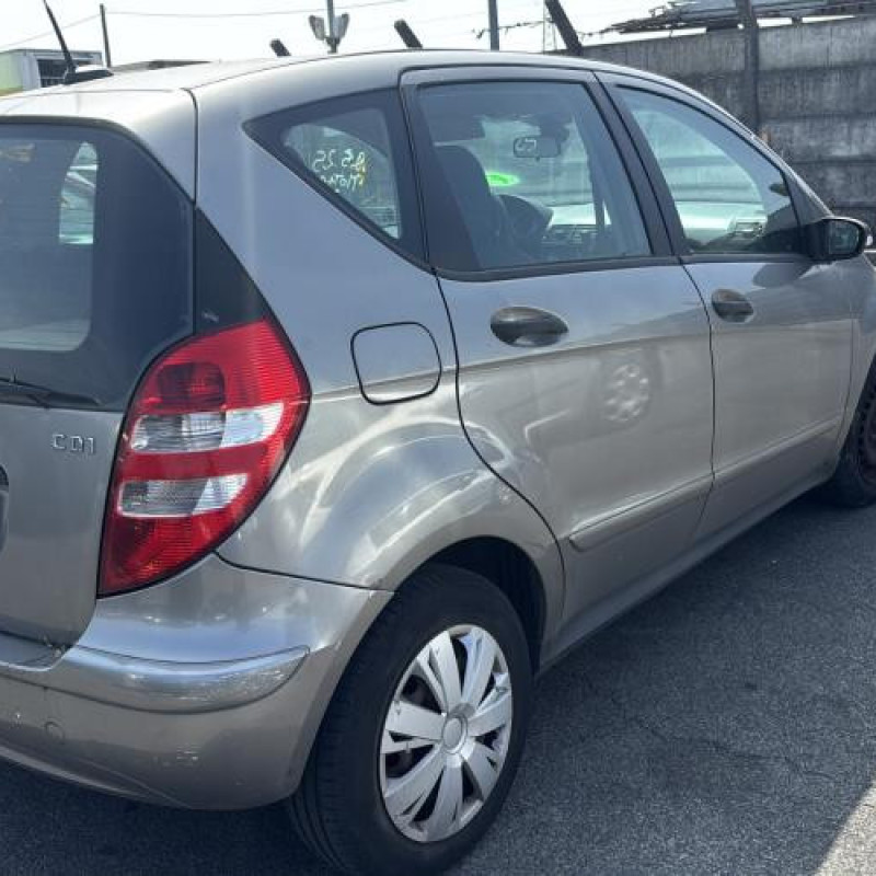 Renfort pare choc avant (traverse) MERCEDES CLASSE A 169 Photo n°10