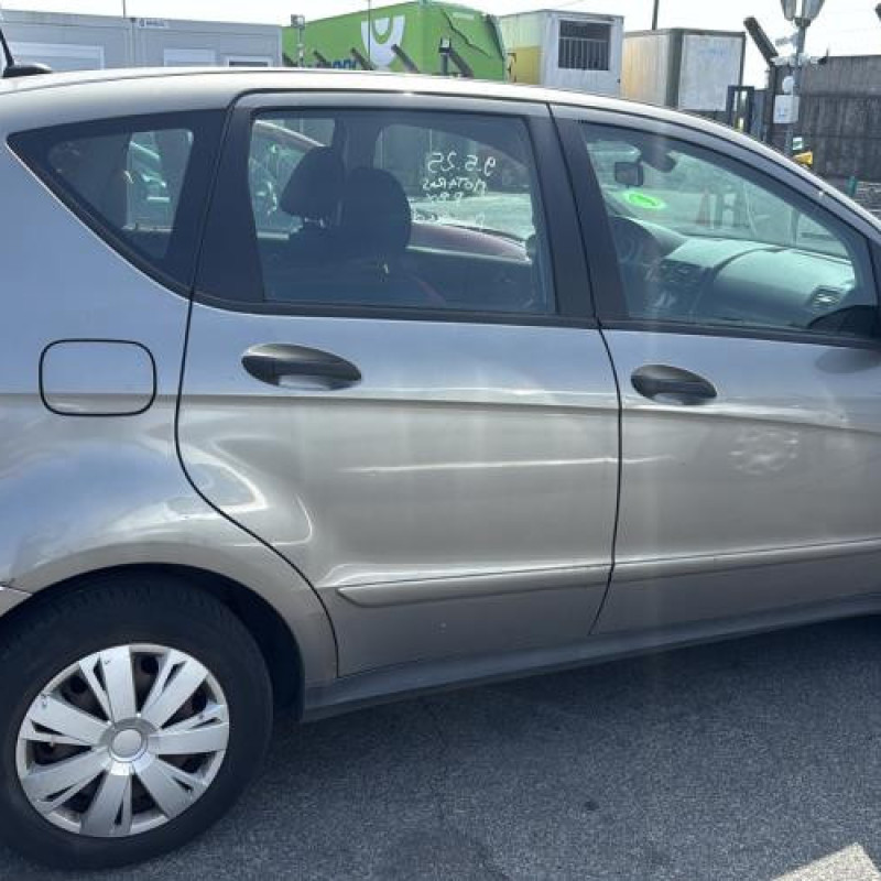 Renfort pare choc avant (traverse) MERCEDES CLASSE A 169 Photo n°14