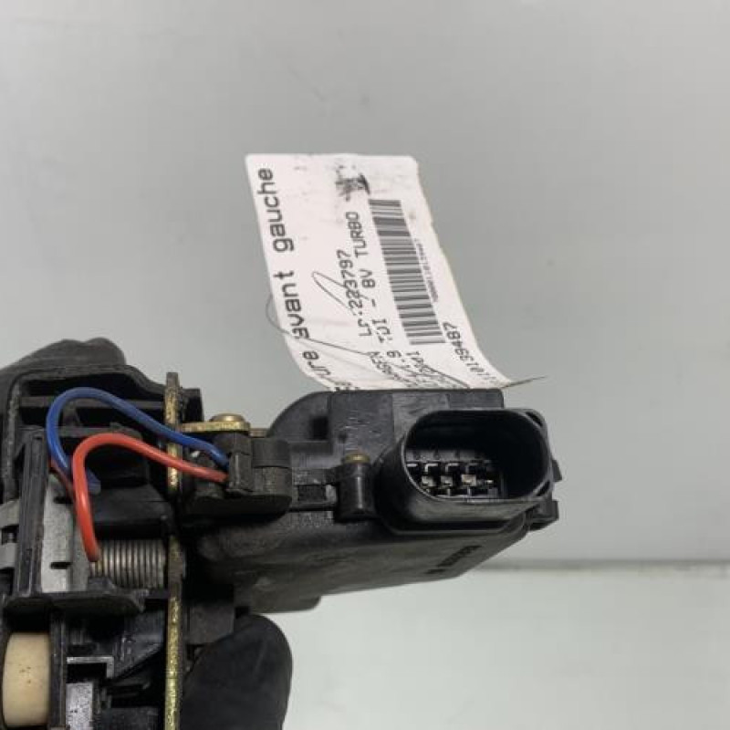 Serrure avant gauche VOLKSWAGEN GOLF 4 Photo n°5