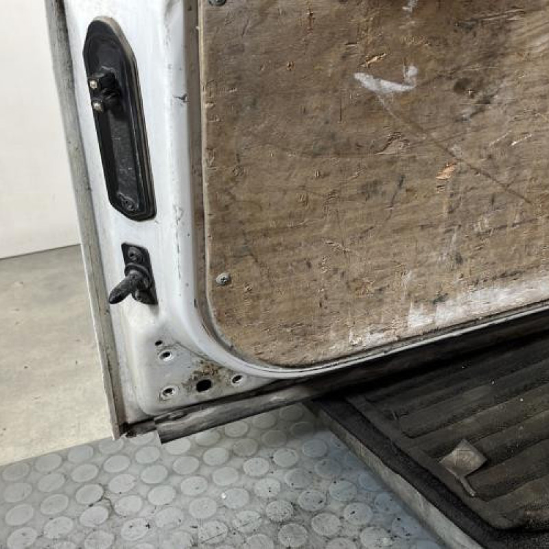 Porte laterale droit PEUGEOT EXPERT 2 Photo n°7