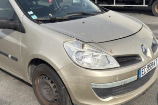 Vase de lave glace RENAULT CLIO 3