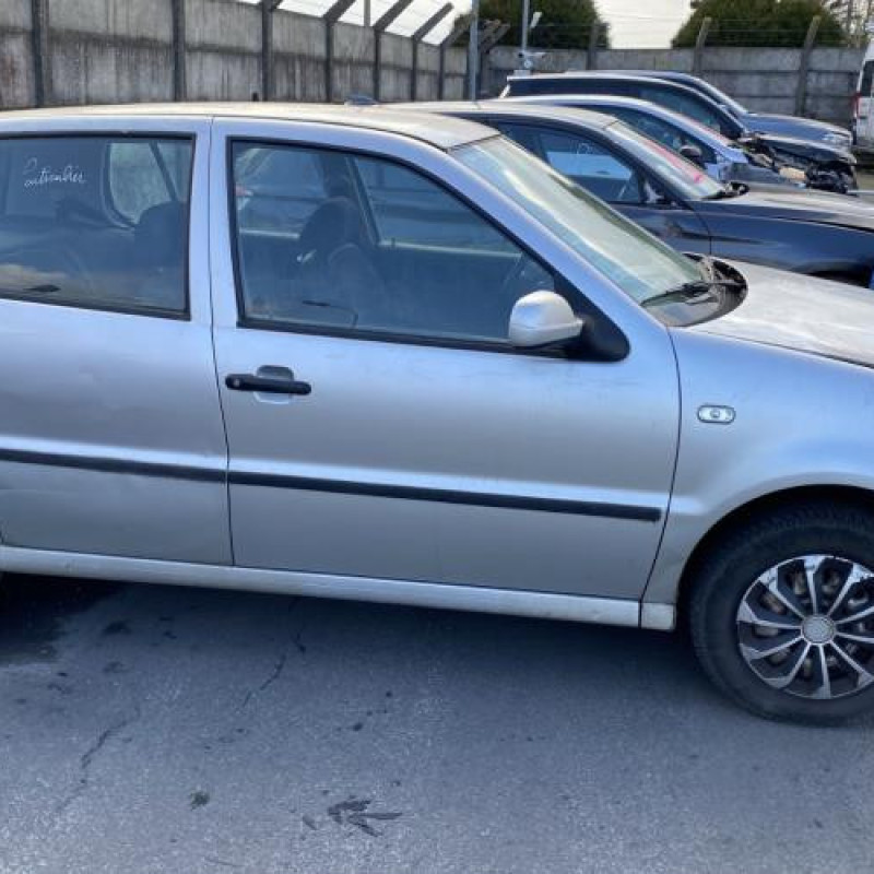 Face avant VOLKSWAGEN POLO 3 Photo n°12